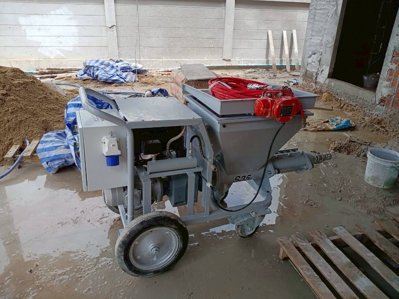 เช่าเครื่องพ่นปูนฉาบ กาญจนบุรี