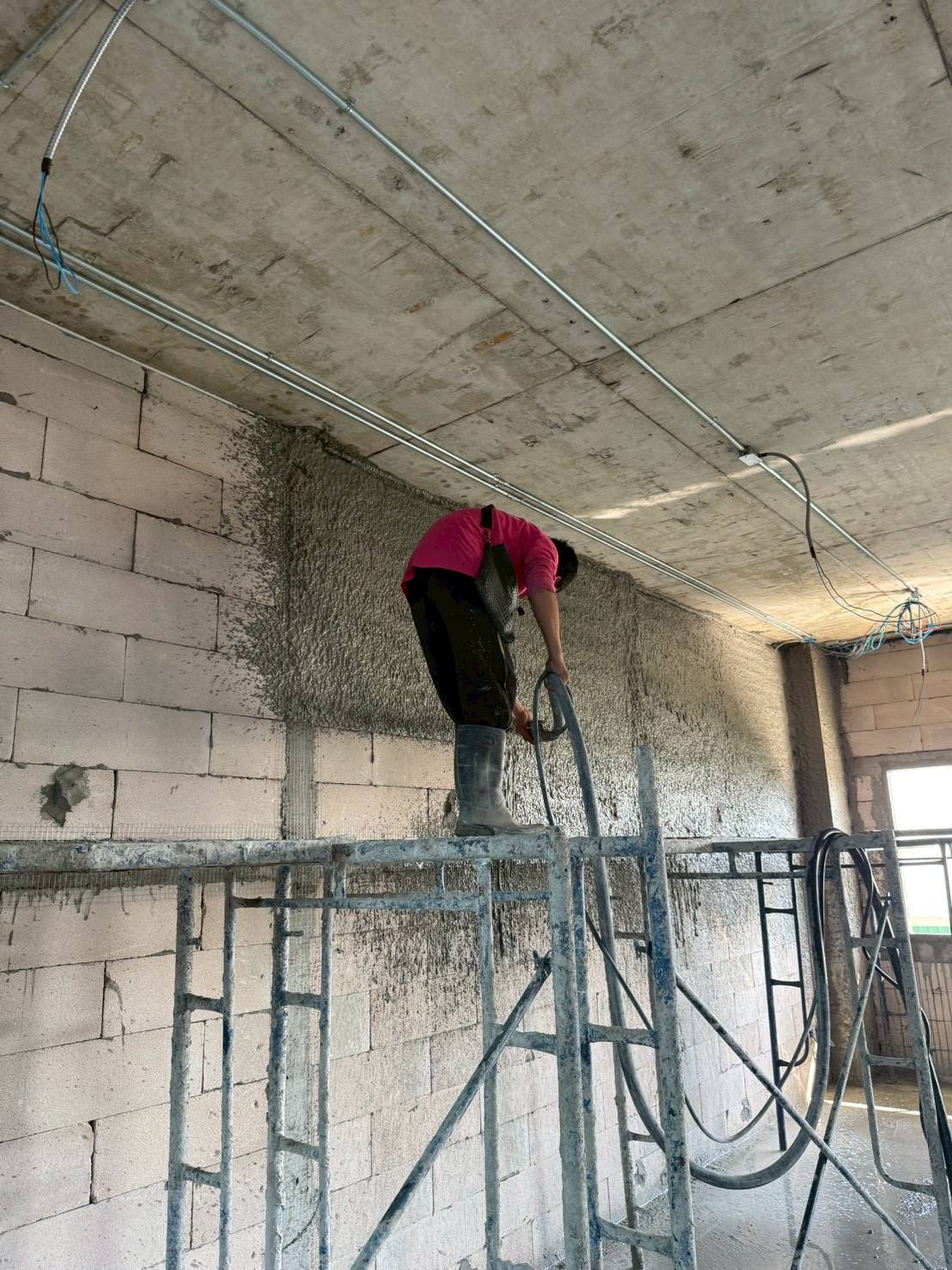 ซ่อมเครื่องพ่นปูน ถึงไซต์งาน