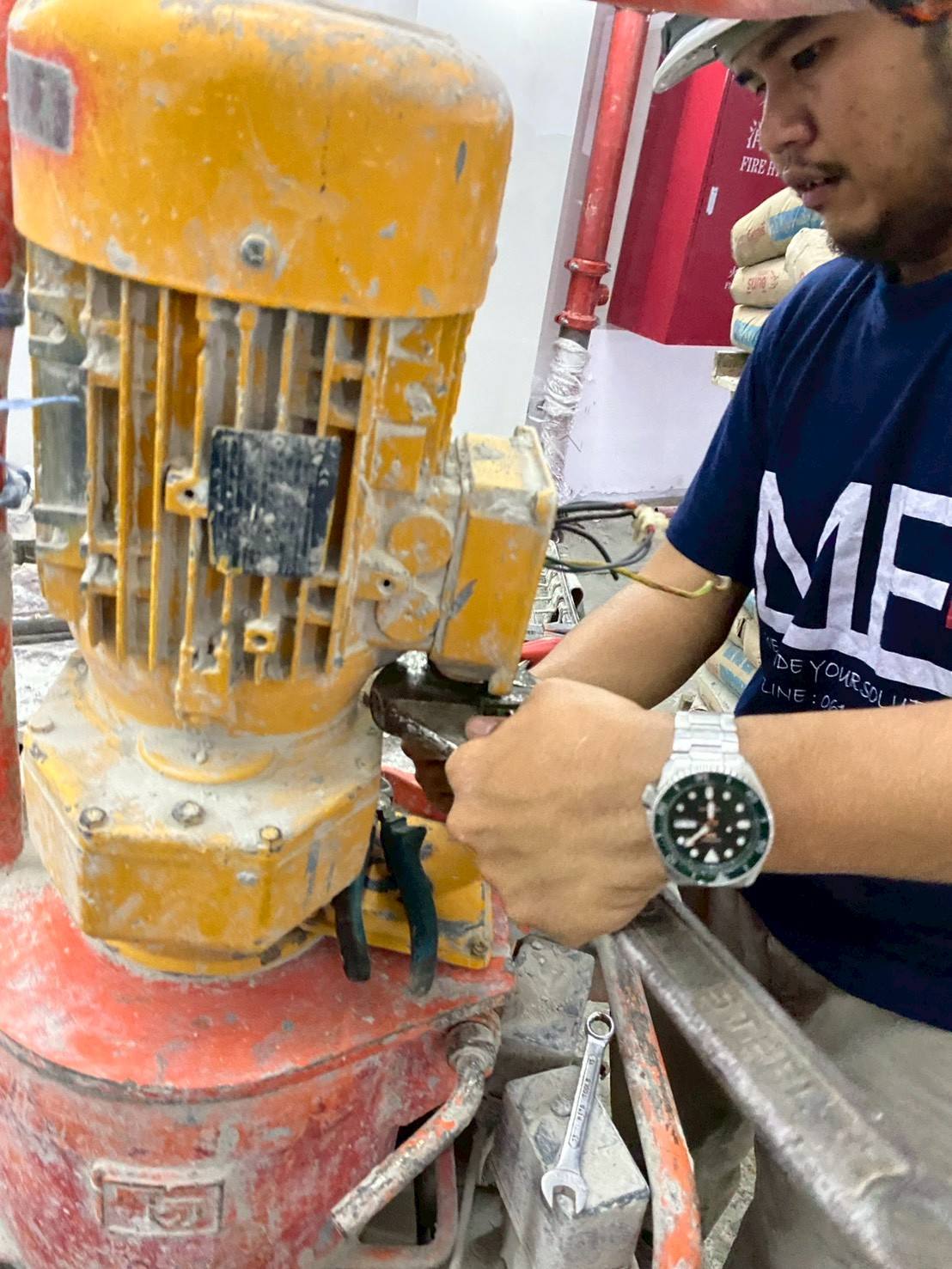 ซ่อมเครื่องพ่นปูน ถึงไซต์งาน