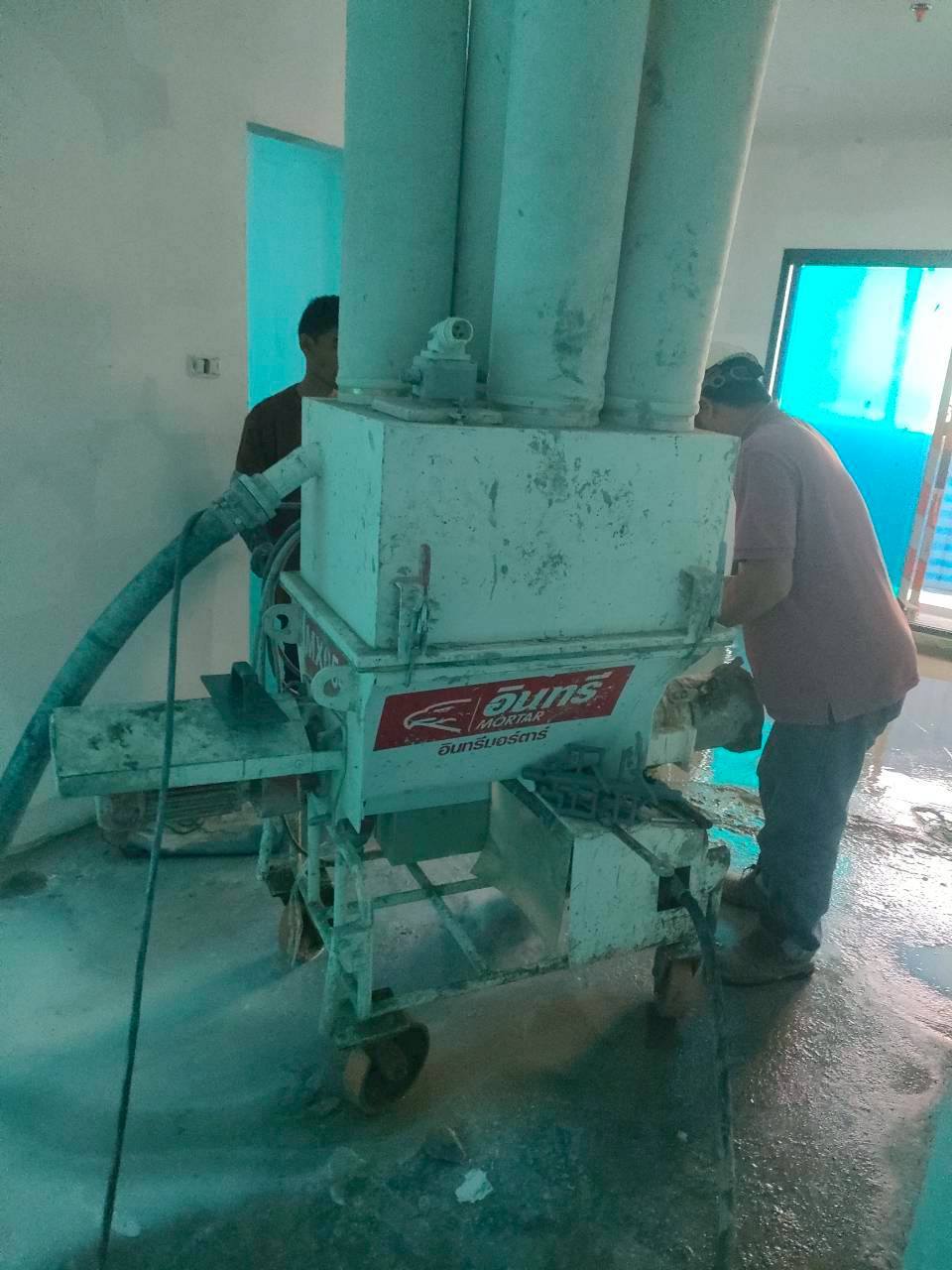 งานเทพื้นปรับระดับ เเละงานผสมปูน ถึงไซต์งาน