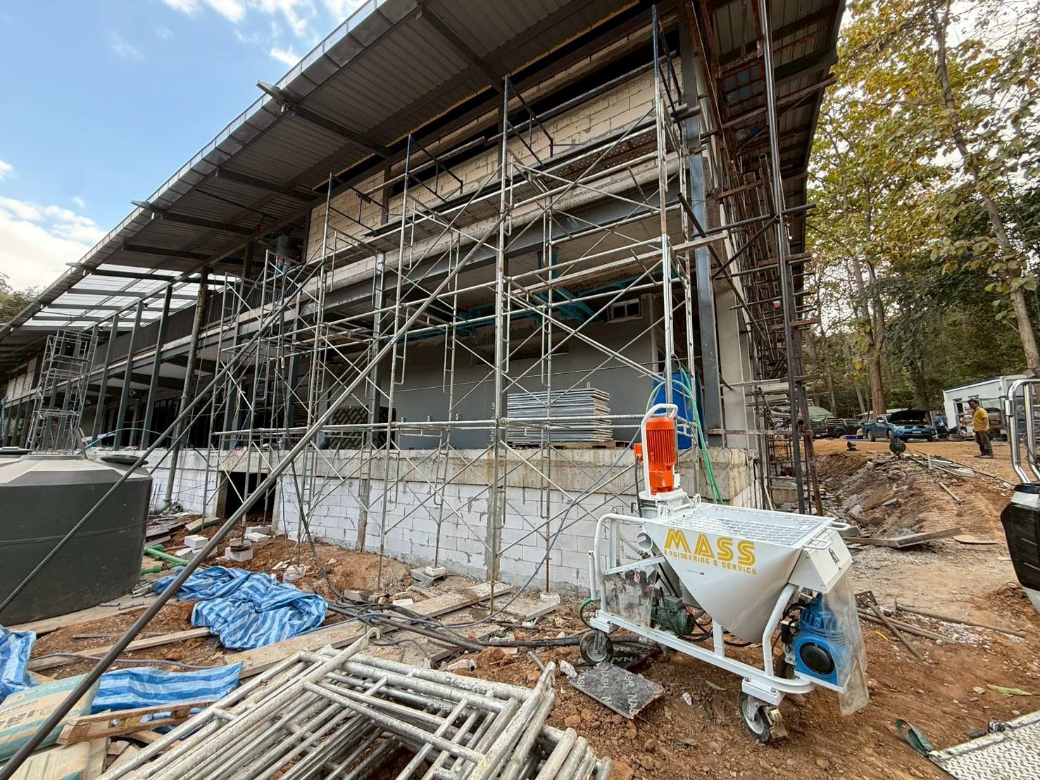 เช่าเครื่องพ่นปูน ถึงหน้าไซต์งาน