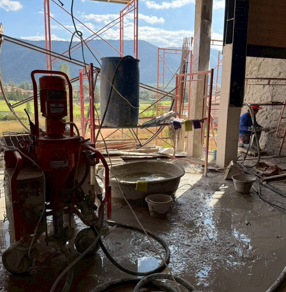 เข้าซ่อม เเละเปลี่ยนอะไหล่ ไซต์งานเขาใหญ่