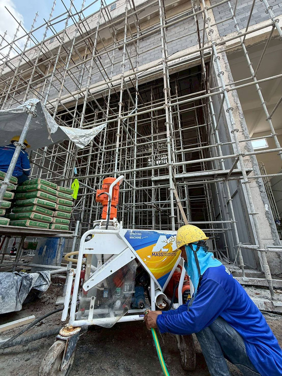 ไซต์งาน จังหวัดจันทบุรี เช่าเครื่องพ่นปูน